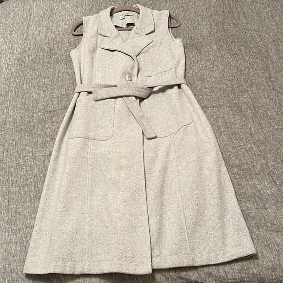 Women’s BUTTON DOWN BELTED VEST with Silver Buttons - Picture 2 of 6